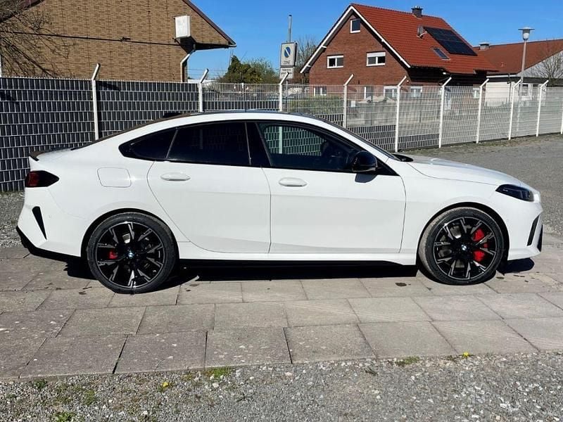 Käytetty BMW 223 Performance 218 HP (160 kW) 2026 Valkoinen Coupe - kaksiovinen