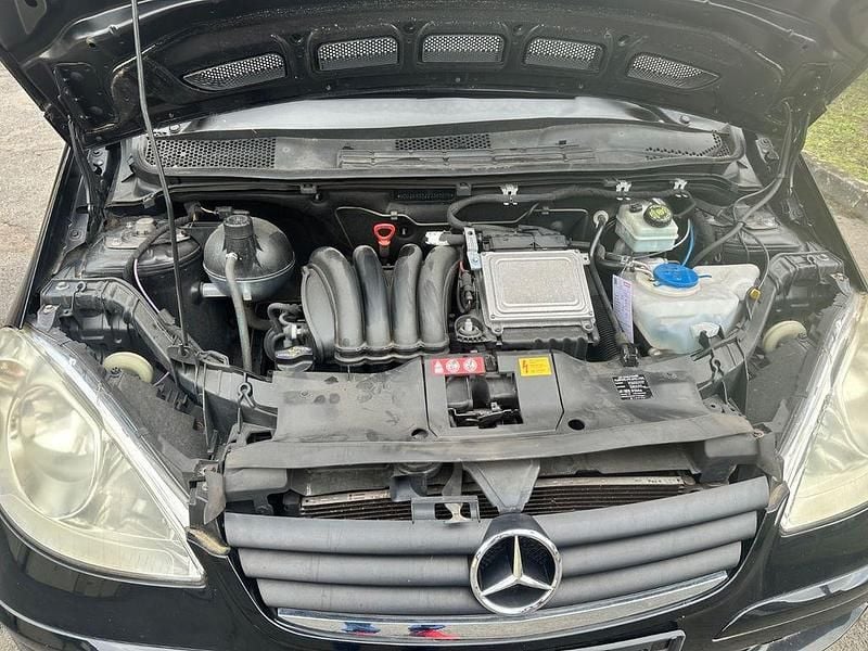 Gebraucht Mercedes A150 Avantgarde 95 PS (69 kW) 2006 Schwarz Van / Kleinbus