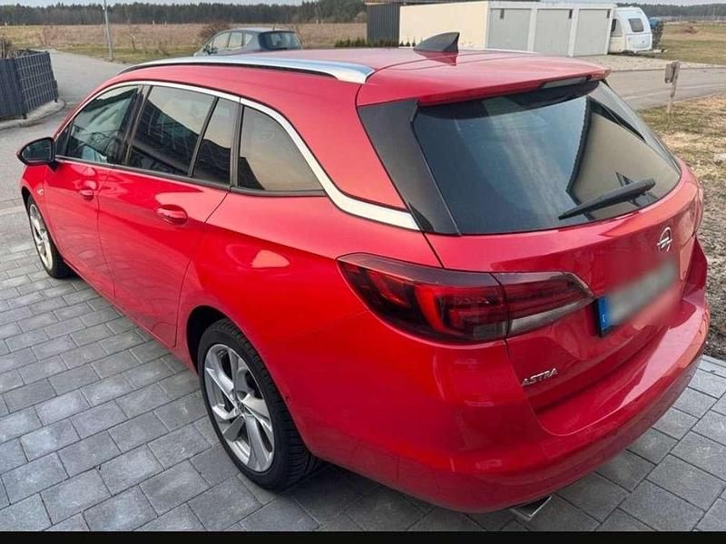 Gebraucht Opel Astra 150 PS (110 kW) 2016 Rot Kombi