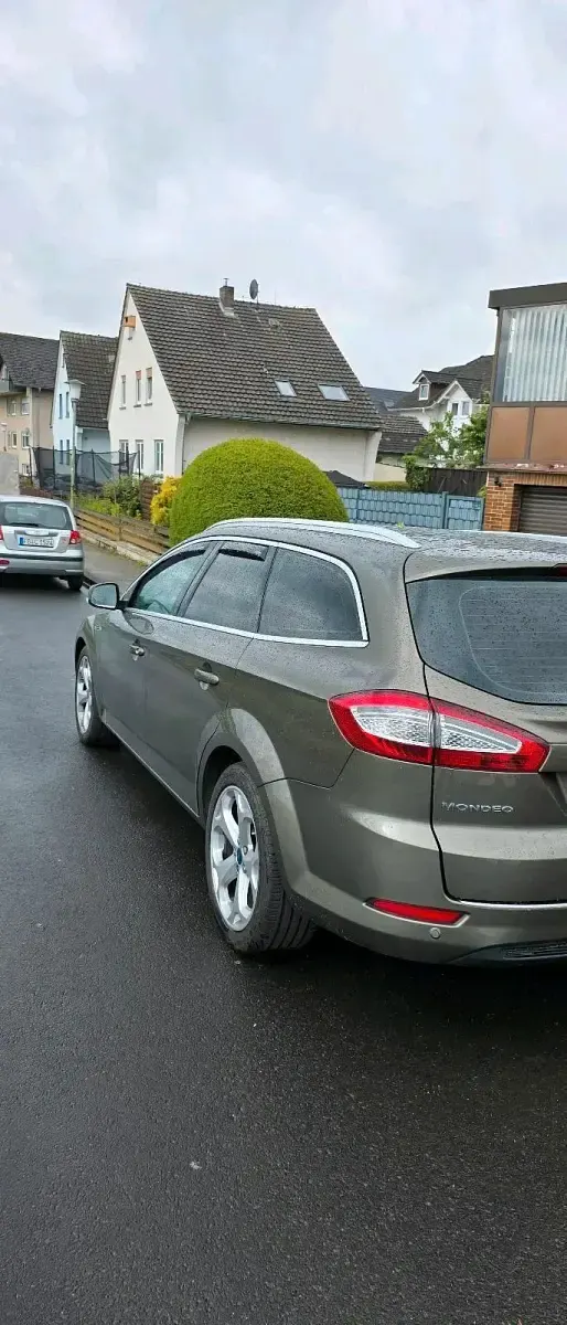 Używany Ford Mondeo 2014 Brązowy Kombi