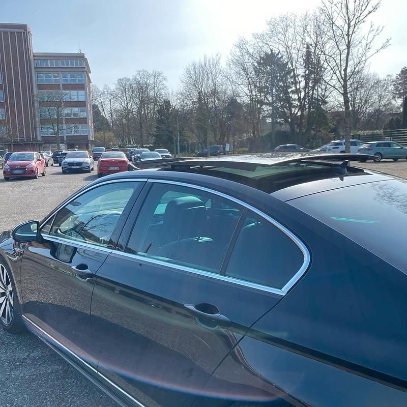 Gebraucht VW Passat R 190 PS (139 kW) 2017 Schwarz Limousine