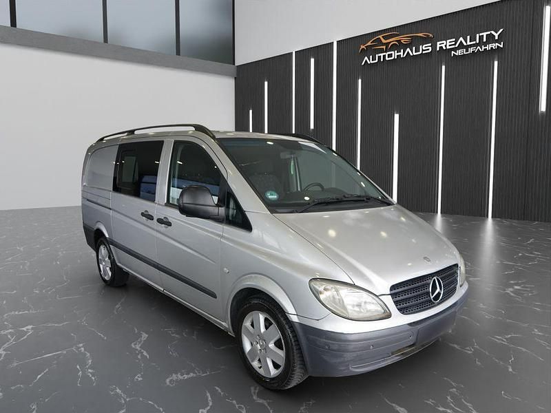 Grau Gebraucht 2007 Mercedes Vito Van / Kleinbus | 5.980 € (Fairer Preis) - Bild 1/4