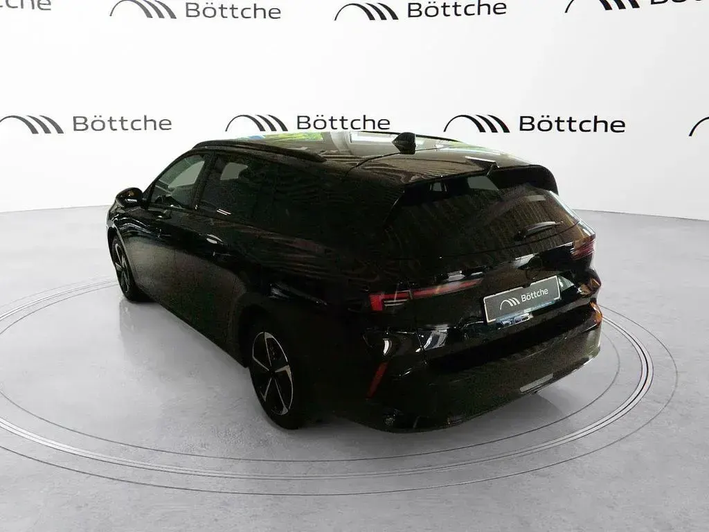 Gebraucht Opel Astra 131 PS (96 kW) 2025 Lackierung schwarz perla nera/ Kleinwagen