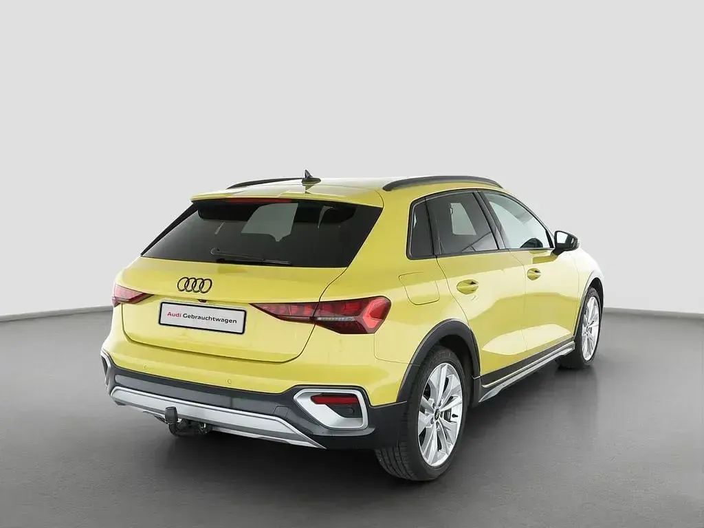 Gebraucht Audi A3 e-tron Sport 204 PS (150 kW) 2025 Gelb Kleinwagen