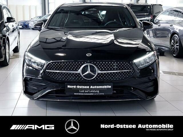 Gebraucht Mercedes A200 AMG 163 PS (119 kW) 2024 Andere farbe Kleinwagen