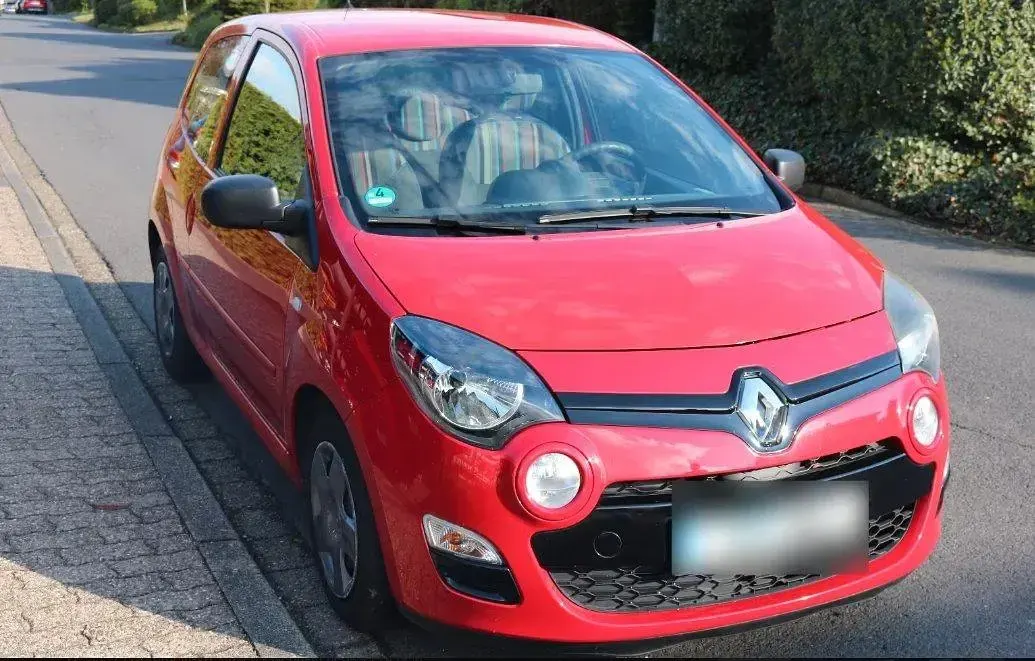 Gebraucht Renault Twingo 75 PS (55 kW) 2012 Rot Kleinwagen