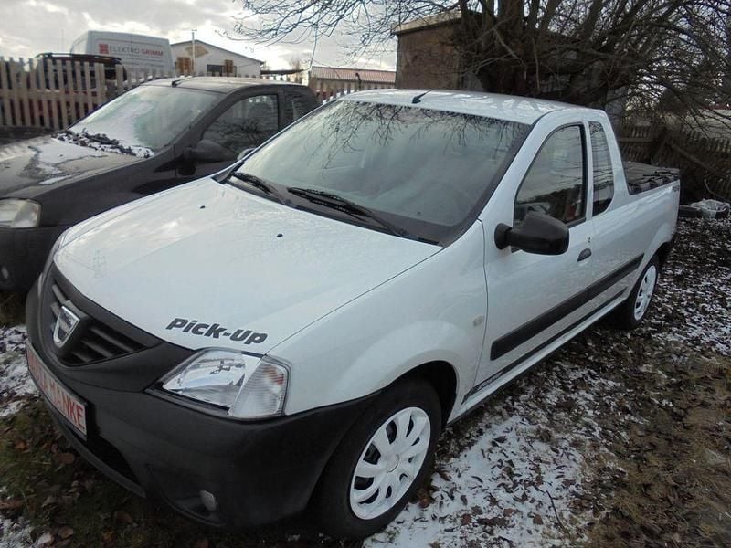 Gebraucht Dacia Logan Pick-Up 88 PS (64 kW) 2012 Weiß Pickup
