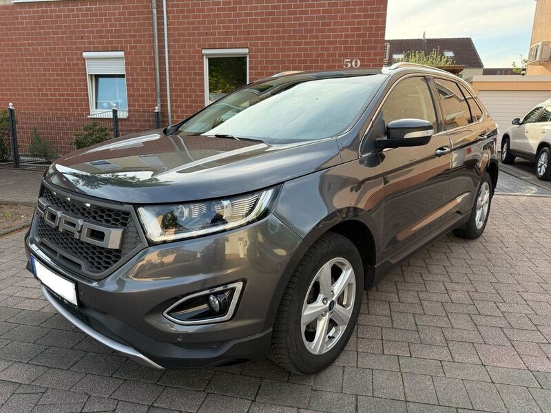 Grau Gebraucht 2017 Ford Edge Titanium SUV | 16.499 € (Superpreis) - Bild 1/4