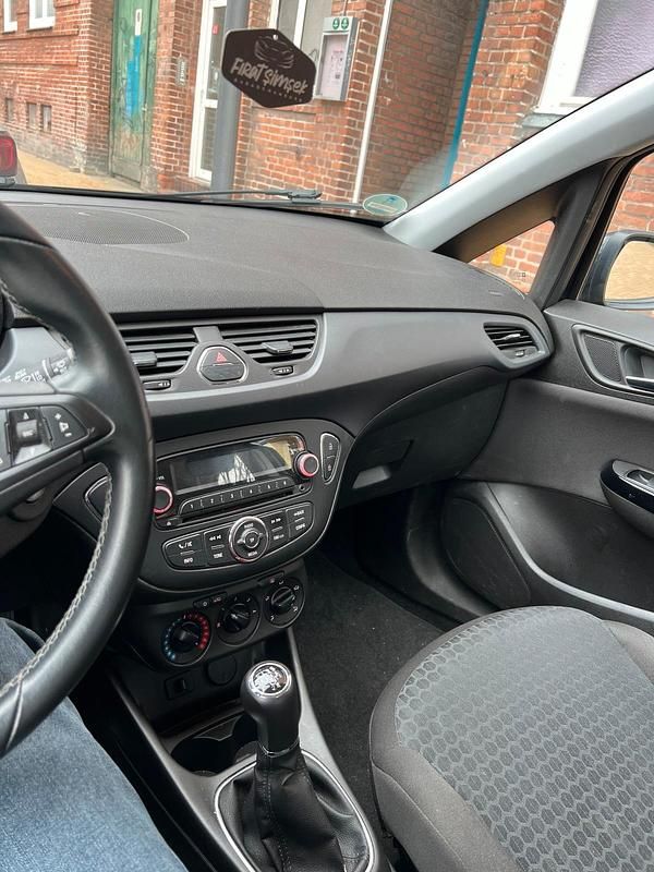 Gebraucht Opel Corsa 69 PS (50 kW) 2016 Andere farben Kleinwagen