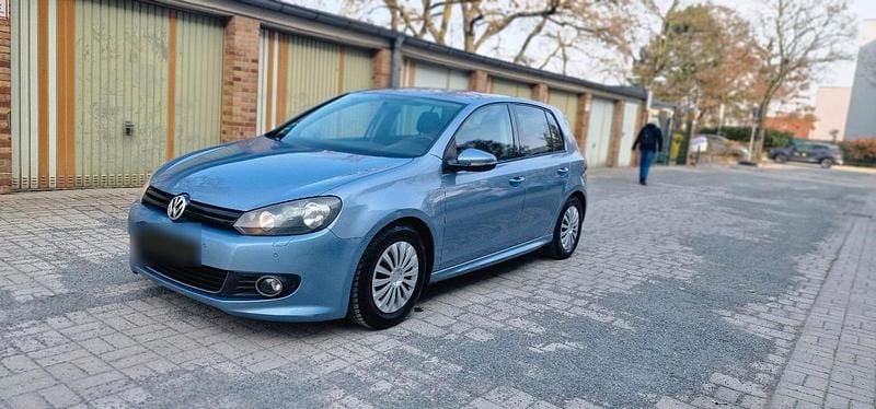 Gebraucht VW Golf VII 105 PS (77 kW) 2012 Blau Limousine