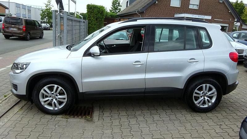 Silber Gebraucht 2014 VW Tiguan Trendline SUV | 9.500 € (Guter Preis) - Bild 1/4