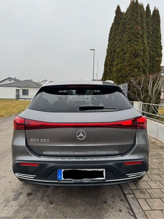 Gebraucht Mercedes EQA250 Progressive 139 kW (190 PS) 2025 Grau SUV