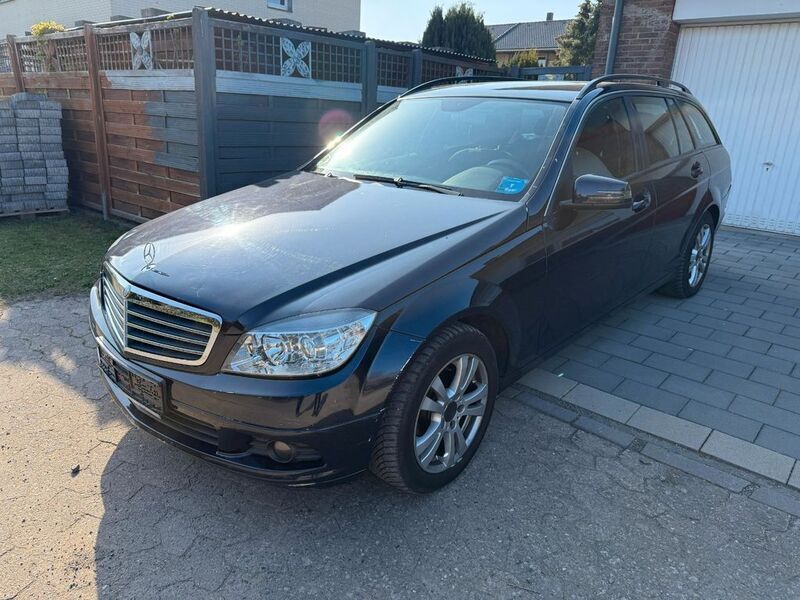 Blau Gebraucht 2009 Mercedes C200 Avantgarde Kombi | 3.850 € (Superpreis) - Bild 1/4