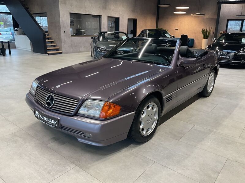 Grau Gebraucht 1993 Mercedes SL300 Cabrio | 23.980 € - Bild 1/4