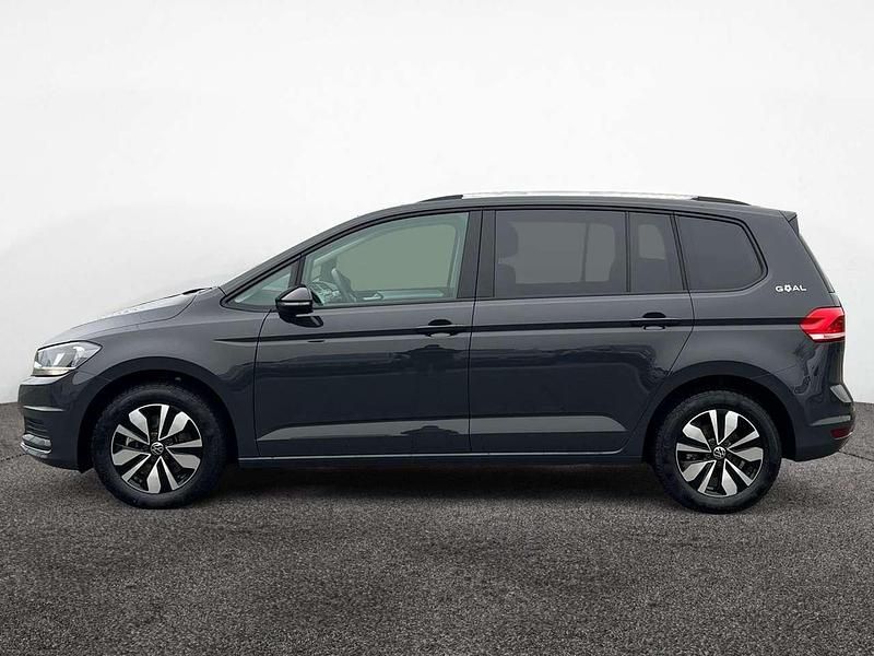 Gebraucht VW Touran Goal 150 PS (110 kW) 2025 Grau Van / Kleinbus