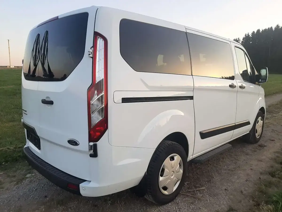 Gebraucht Ford Transit Custom 107 PS (78 kW) 2019 Frozen white Kombi