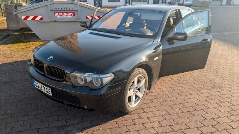 Schwarz Gebraucht 2004 BMW 745L Performance Limousine | 6.999 € - Bild 1/4