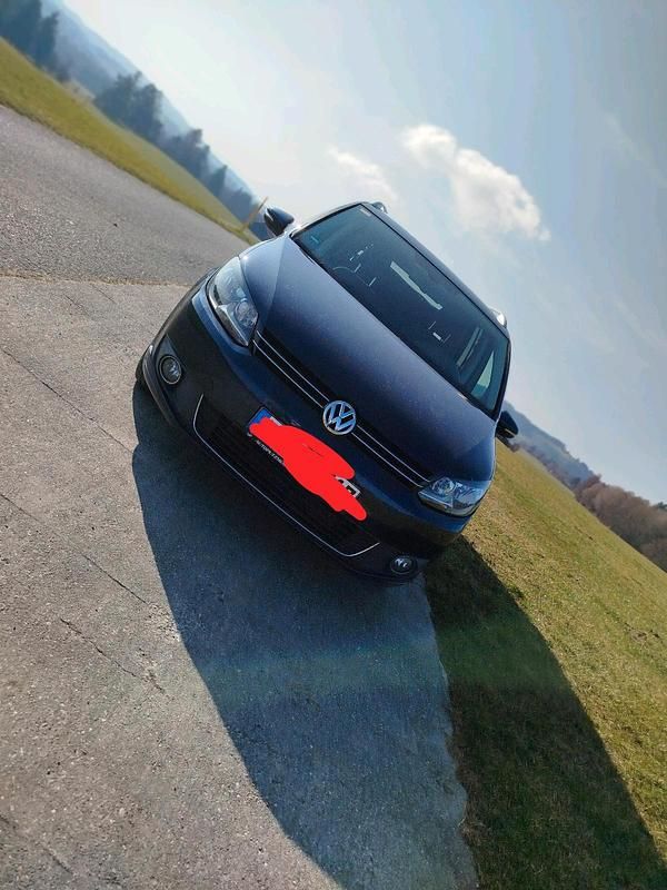 Gebraucht VW Touran 140 PS (102 kW) 2012 Blau Van / Kleinbus