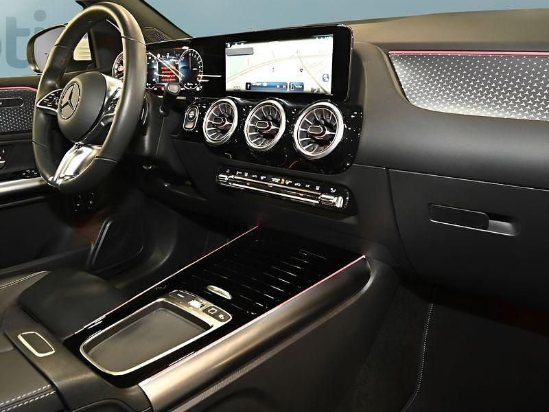 Gebraucht Mercedes B250e 218 PS (160 kW) 2025 Weiß Van / Kleinbus