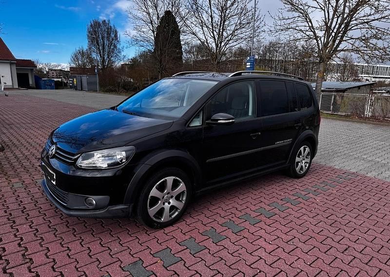 Gebraucht VW Touran Cross 150 PS (110 kW) 2011 Schwarz Van / Kleinbus
