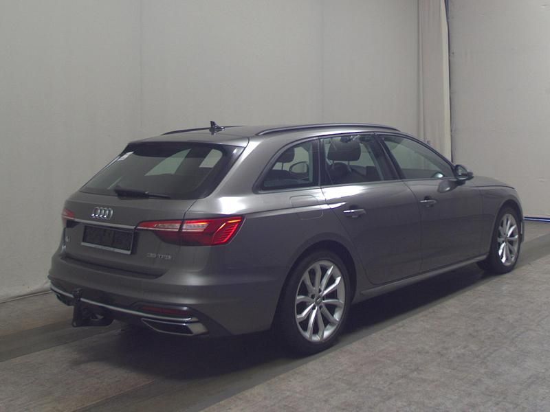 Gebraucht Audi A4 Advanced 150 PS (110 kW) 2021 Grau Kombi