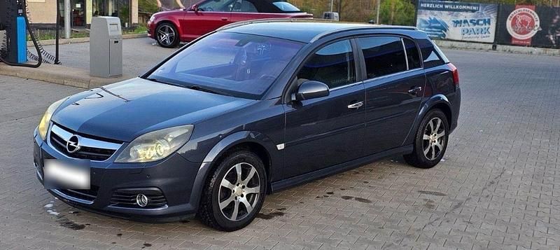 Gebraucht Opel Signum 150 PS (110 kW) 2006 Kleinwagen