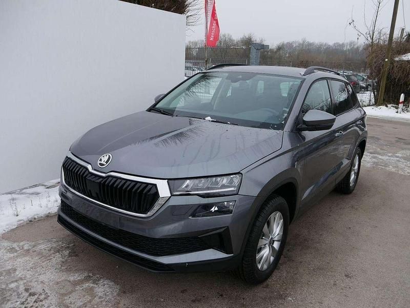 Neu Skoda Karoq Selection 150 PS (110 kW) 2026 Graphite grau metallic SUV