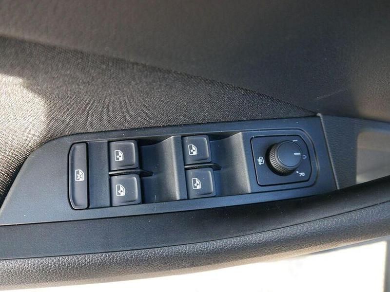 Neu Skoda Kamiq Selection 150 PS (110 kW) 2026 Blackmagic perleffekt SUV