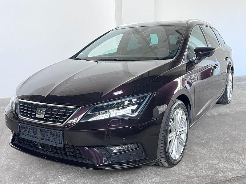 Violett Gebraucht 2019 Seat Leon ST XCELLENCE Kombi | 17.299 € (Guter Preis) - Bild 1/4