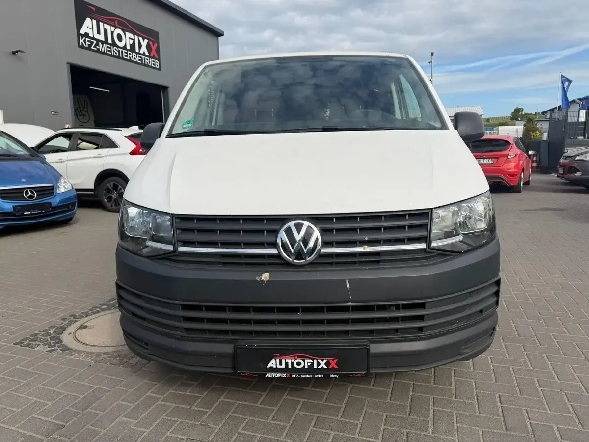 Gebraucht VW Transporter 102 PS (75 kW) 2019 Weiß Van