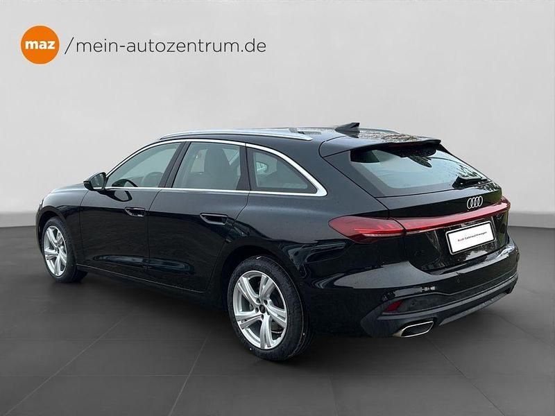 Gebraucht Audi A5 Sport 150 PS (110 kW) 2025 Mythosschwarz metallic Kombi