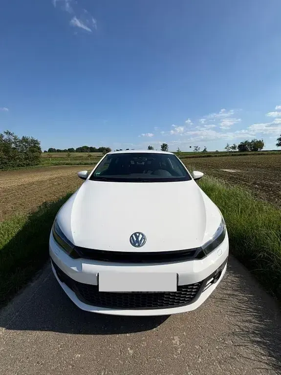 Gebraucht VW Scirocco Edition 122 PS (89 kW) 2011 Weiß Coupé