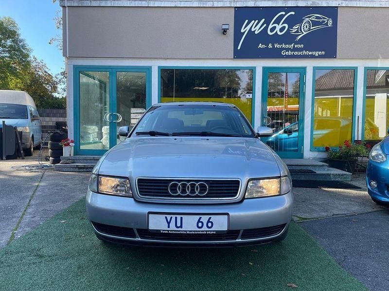 Gebraucht Audi A4 101 PS (74 kW) 1998 Silber Limousine