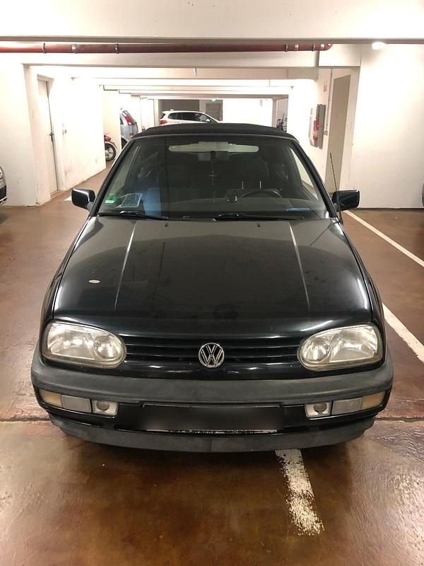 Schwarz Gebraucht 1995 VW Golf Cabrio | 2.200 € - Bild 1/4