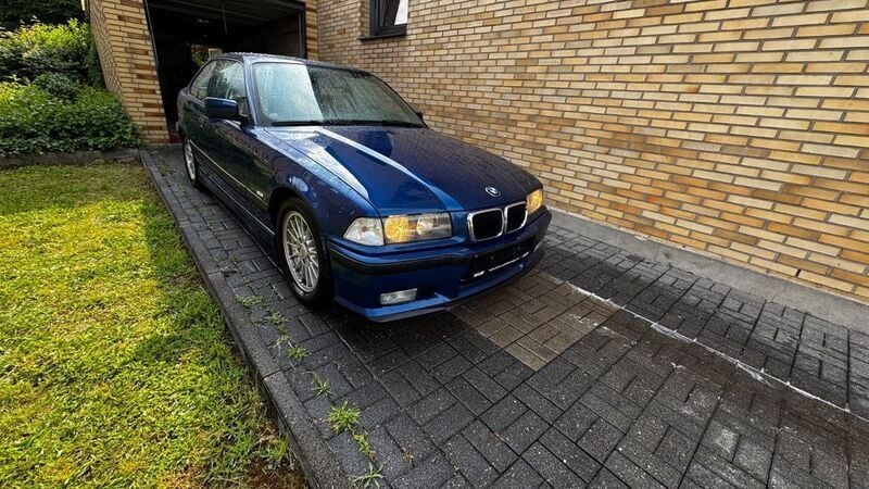 Blau Gebraucht 1997 BMW 318 Sport Line Coupé | 12.500 € (Fairer Preis) - Bild 1/2