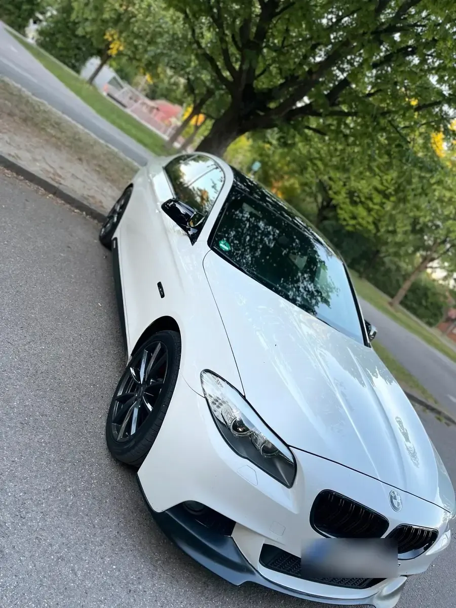 Gebraucht BMW 520 M Sport 184 PS (135 kW) 2012 Weiß Limousine