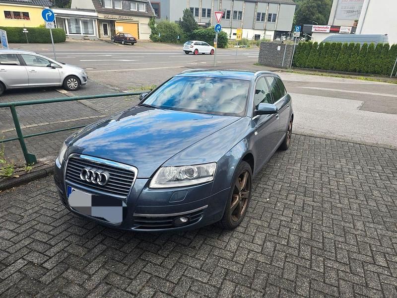 Grau Gebraucht 2008 Audi A6 Kombi | 4.300 € (Guter Preis) - Bild 1/4
