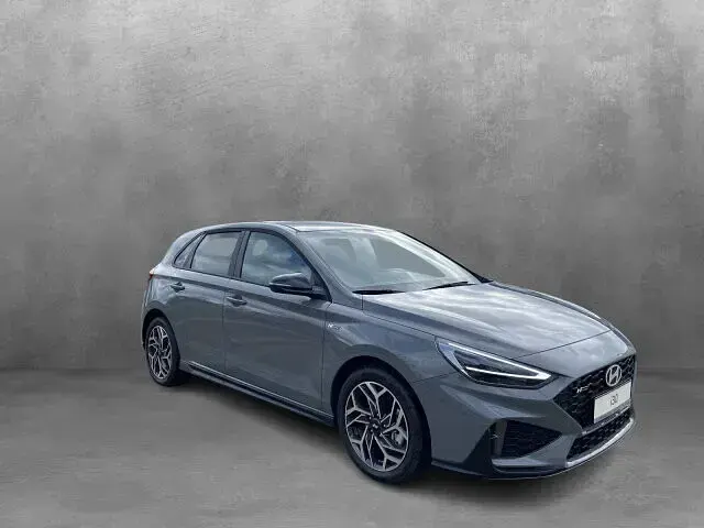 Neu Hyundai i30 N Line 150 PS (110 kW) 2026 Shadow grey Limousine