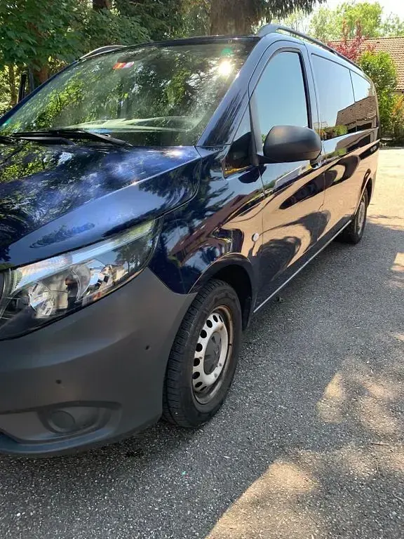 Gebraucht Mercedes Vito 163 PS (119 kW) 2018 Blau Van