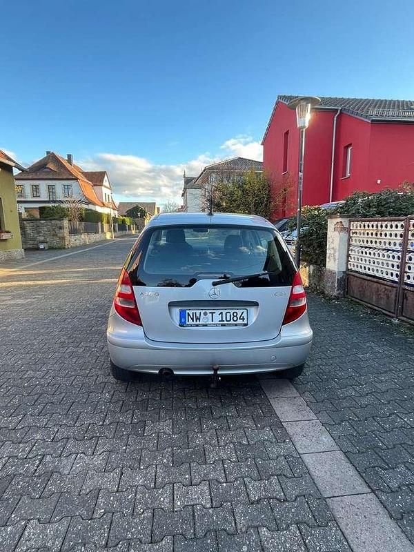 Gebraucht Mercedes A160 82 PS (60 kW) 2007 Silber Kleinwagen