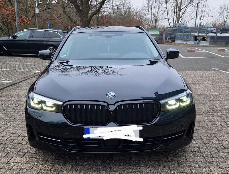 Gebraucht BMW 520 Sport Line 190 PS (139 kW) 2020 Schwarz Kombi