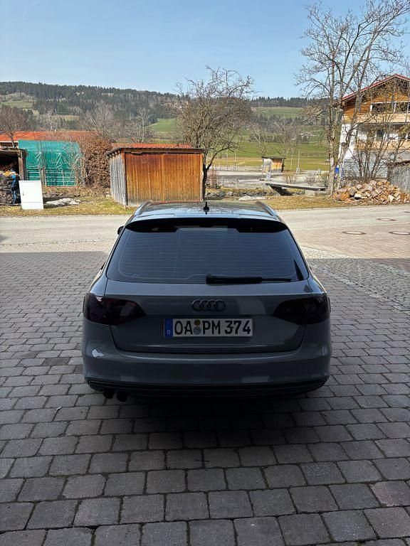 Gebraucht Audi A4 S-Line 143 PS (105 kW) 2010 Grau Kombi