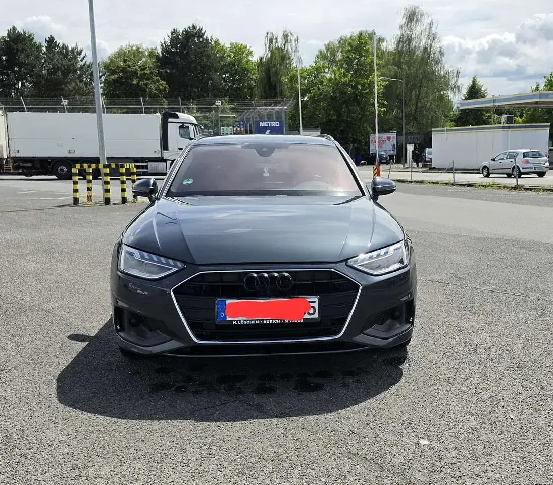 Gebraucht Audi A4 S-Line 204 PS (150 kW) 2021 Grau Kombi