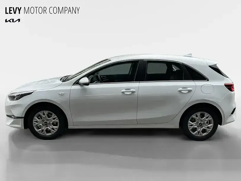 Gebraucht Kia Ceed Vision 140 PS (102 kW) 2025 Weiß Kleinwagen