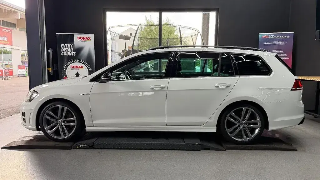 Gebraucht VW Golf VII Active 300 PS (220 kW) 2016 Weiß Kombi