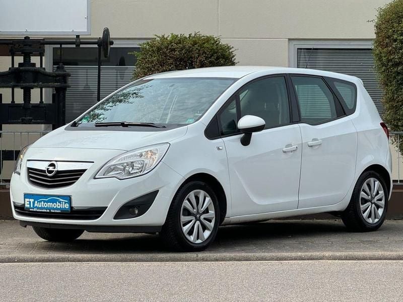 Weiß Gebraucht 2012 Opel Meriva Edition Van / Kleinbus | 3.990 € (Superpreis) - Bild 1/4