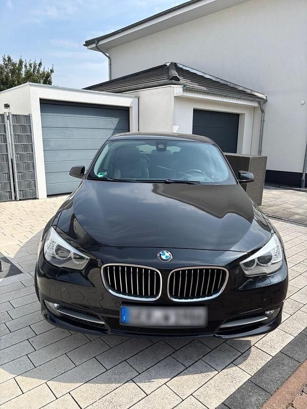 Schwarz Gebraucht 2013 BMW 520 Gran Turismo Limousine | 16.500 € (Guter Preis) - Bild 1/4