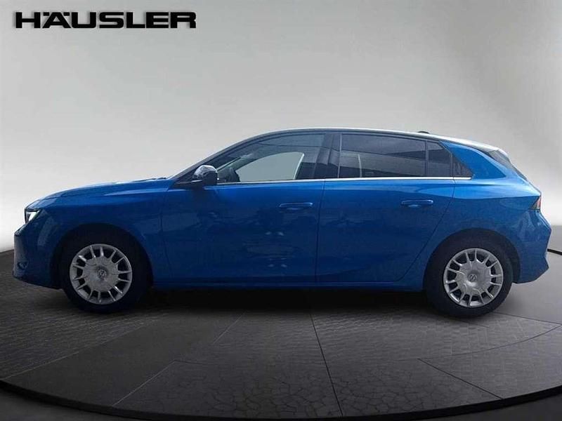 Gebraucht Opel Astra 131 PS (96 kW) 2023 Kobalt blau/vertigo blau Limousine