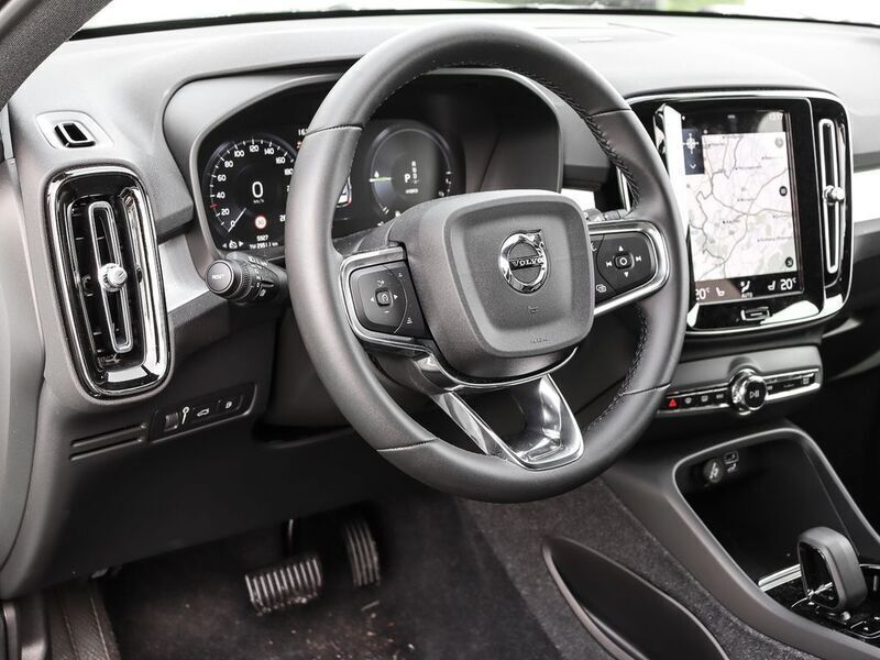 Gebraucht Volvo XC40 Plus 211 PS (155 kW) 2023 Weiss SUV