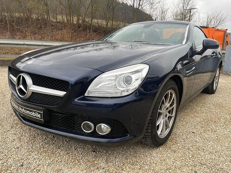 Blau Gebraucht 2012 Mercedes SLK200 Cabrio | 7.895 € (Guter Preis) - Bild 1/4